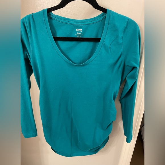 Old navy fitted teal maternity top - Picture 1 of 3